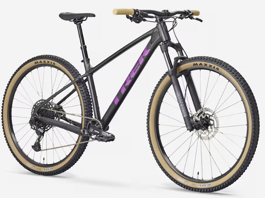 Trek Marlin 7 Gen 3 - Matte Dark Web/Clear Gloss 2026